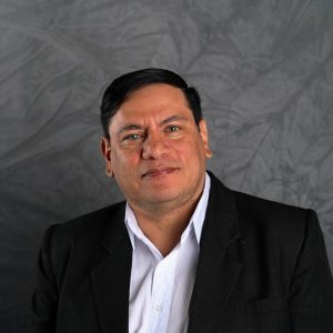 cirujano-106150524-perfil-1